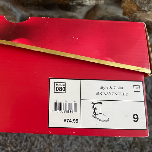 Size 9 Gray Boots By Sparkle - Picture 2 of 6